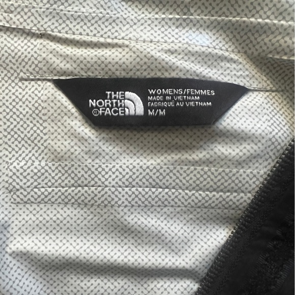 The North Face DryVent Rain Jacket Hooded Size Medium Black - Picture 4 of 16